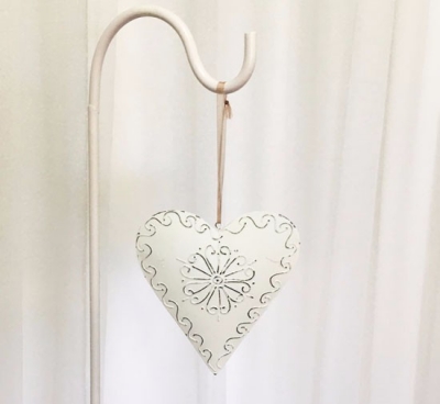 White Metal Heart $6.60 each