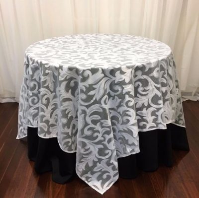 Sweetheart Table options - see Linen catalogue for pricing