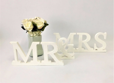 Mr & Mrs Sign $27.50