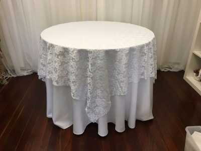 Sweetheart Table options - see Linen catalogue for pricing
