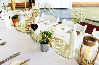 Beach theme table decor