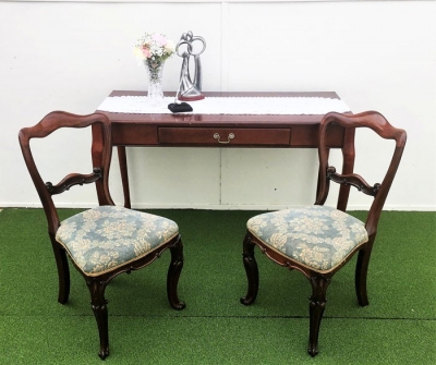 Vintage Queen Anne desk and chairs $120.00 set