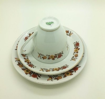 Cup and saucer trio set $3.50 set