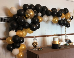 Balloon garland
