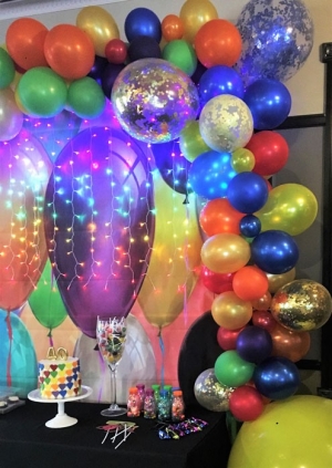 Balloon garland